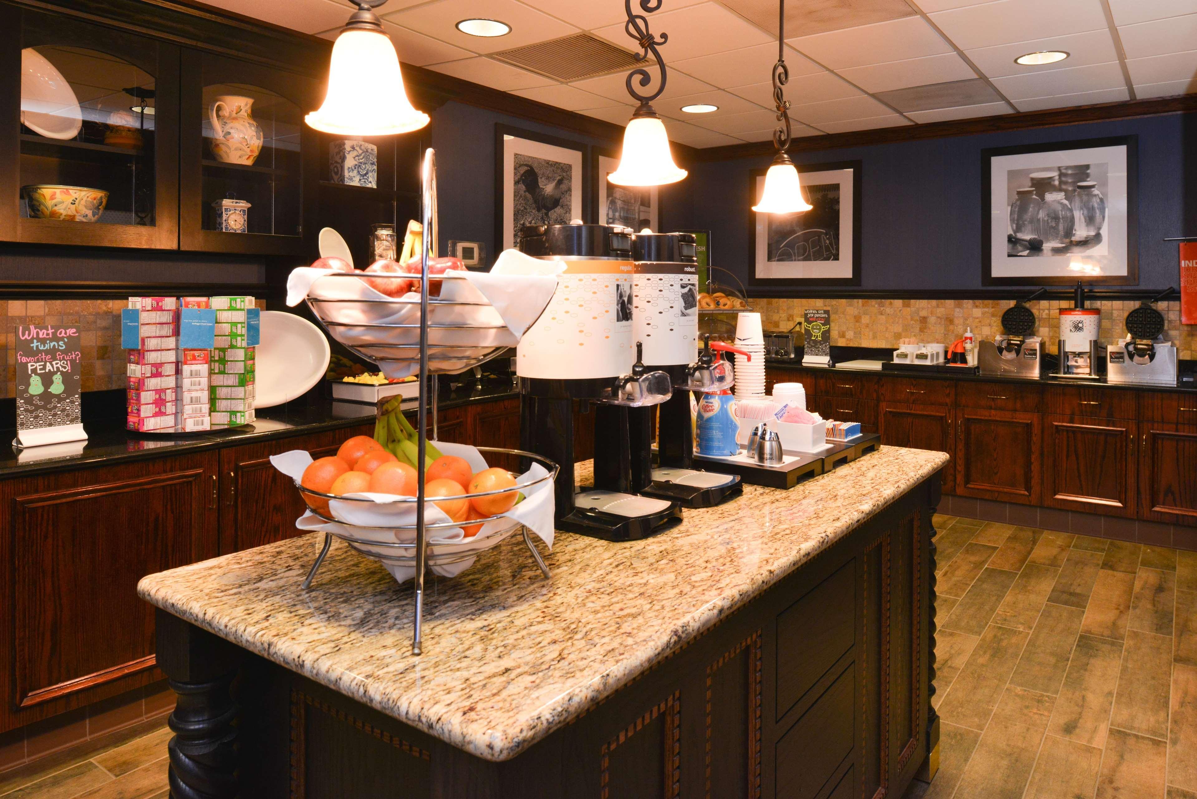 Hampton Inn & Suites Фрутленд Екстер'єр фото