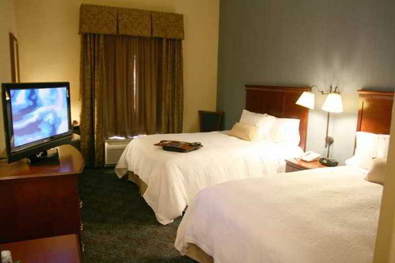 Hampton Inn & Suites Фрутленд Номер фото